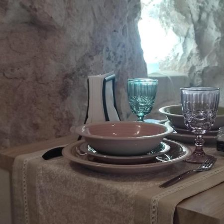 Living Stone Villa Остуни Екстериор снимка